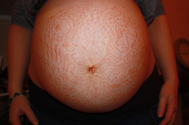 Henna Belly